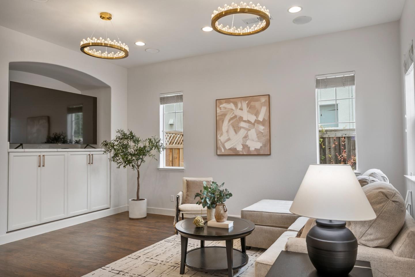 Detail Gallery Image 11 of 39 For 2107 Gullane Way, Gilroy,  CA 95020 - 4 Beds | 2/1 Baths