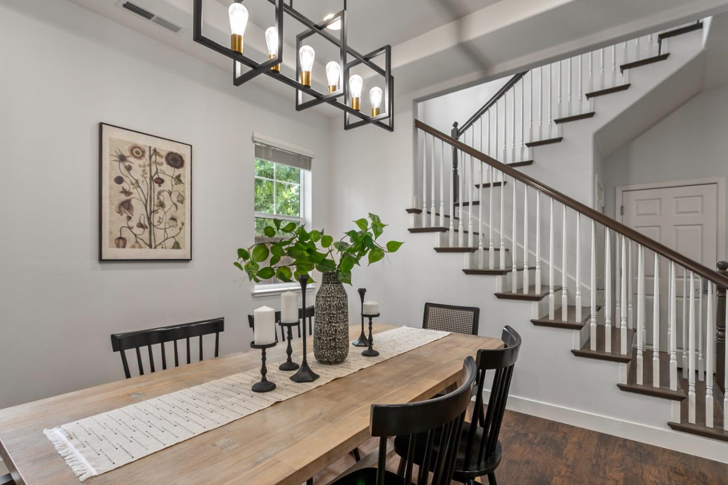Detail Gallery Image 15 of 39 For 2107 Gullane Way, Gilroy,  CA 95020 - 4 Beds | 2/1 Baths