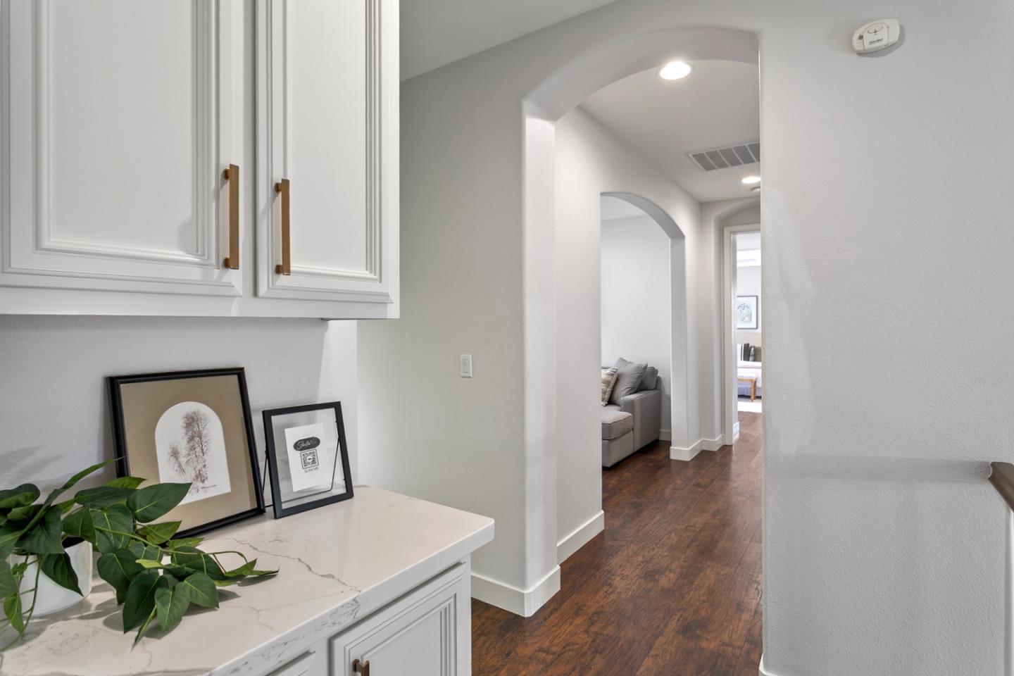 Detail Gallery Image 16 of 39 For 2107 Gullane Way, Gilroy,  CA 95020 - 4 Beds | 2/1 Baths