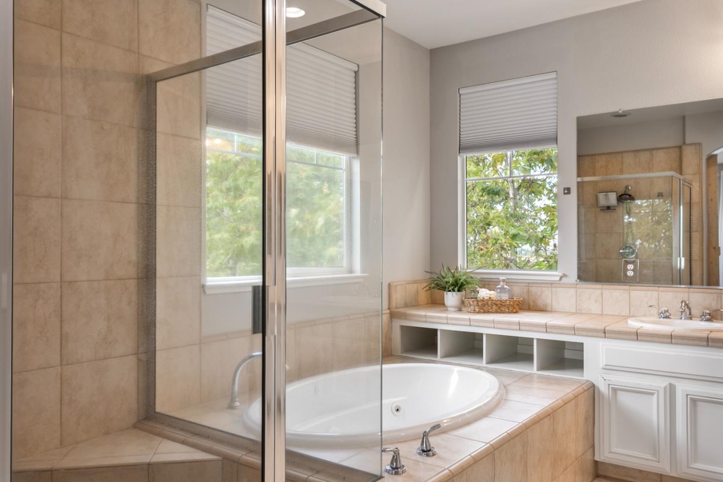 Detail Gallery Image 21 of 39 For 2107 Gullane Way, Gilroy,  CA 95020 - 4 Beds | 2/1 Baths