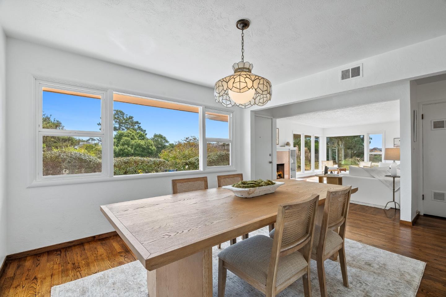 Detail Gallery Image 14 of 34 For 265 15th Ave, Santa Cruz,  CA 95062 - 3 Beds | 2 Baths