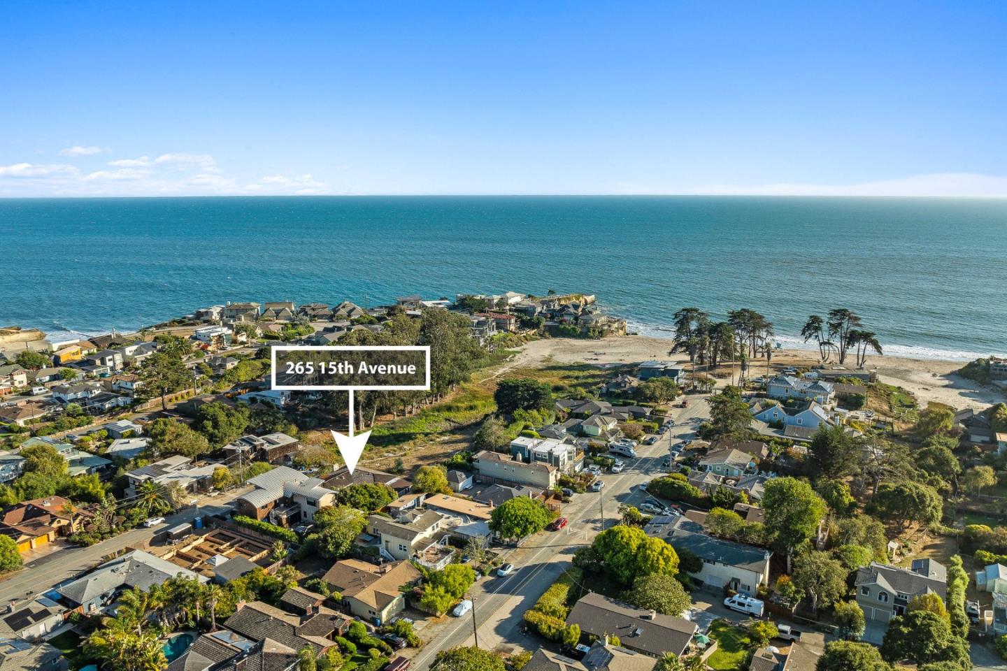 Detail Gallery Image 4 of 34 For 265 15th Ave, Santa Cruz,  CA 95062 - 3 Beds | 2 Baths