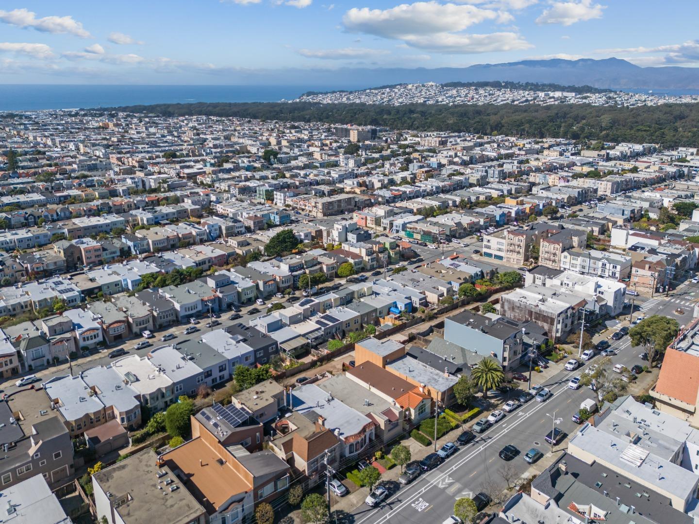 Detail Gallery Image 24 of 27 For 1551 20th Ave, San Francisco,  CA 94122 - 6 Beds | 3 Baths