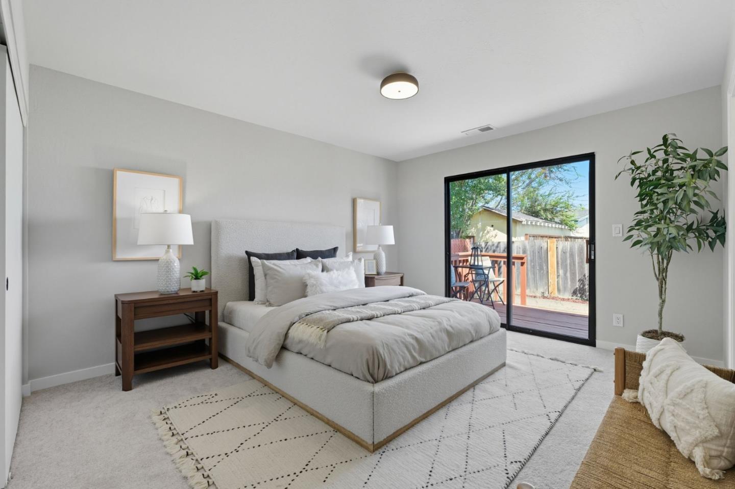 Detail Gallery Image 13 of 40 For 164 Wisteria Dr, East Palo Alto,  CA 94303 - 4 Beds | 2 Baths