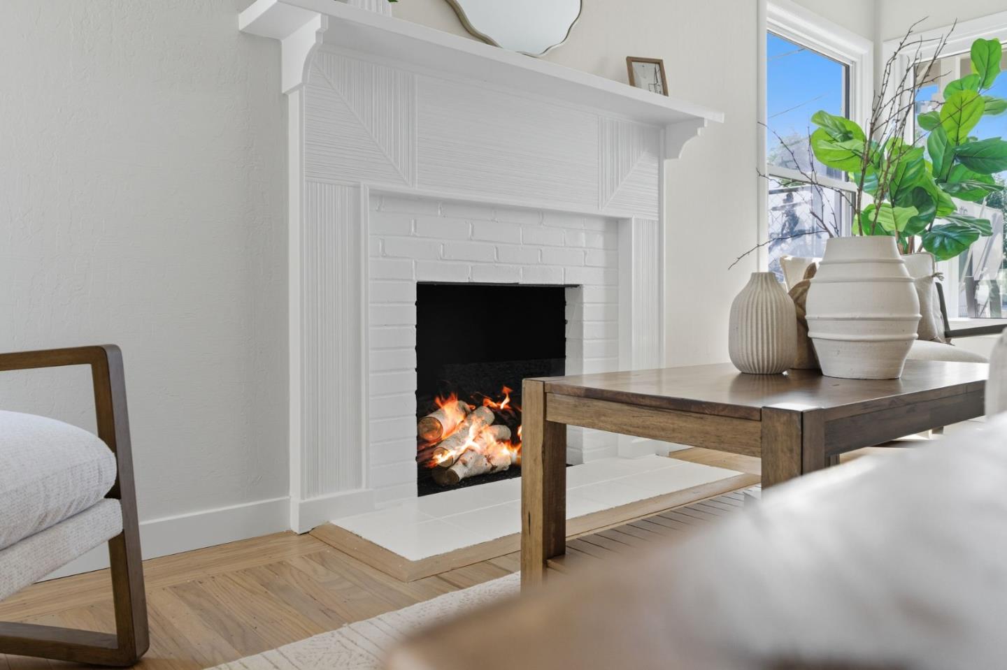 Detail Gallery Image 3 of 40 For 164 Wisteria Dr, East Palo Alto,  CA 94303 - 4 Beds | 2 Baths
