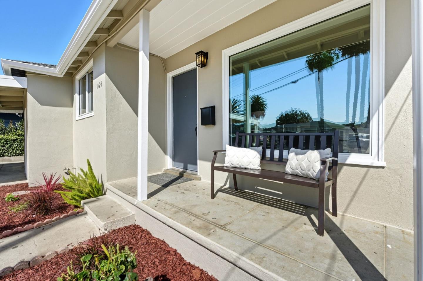 Detail Gallery Image 34 of 40 For 164 Wisteria Dr, East Palo Alto,  CA 94303 - 4 Beds | 2 Baths