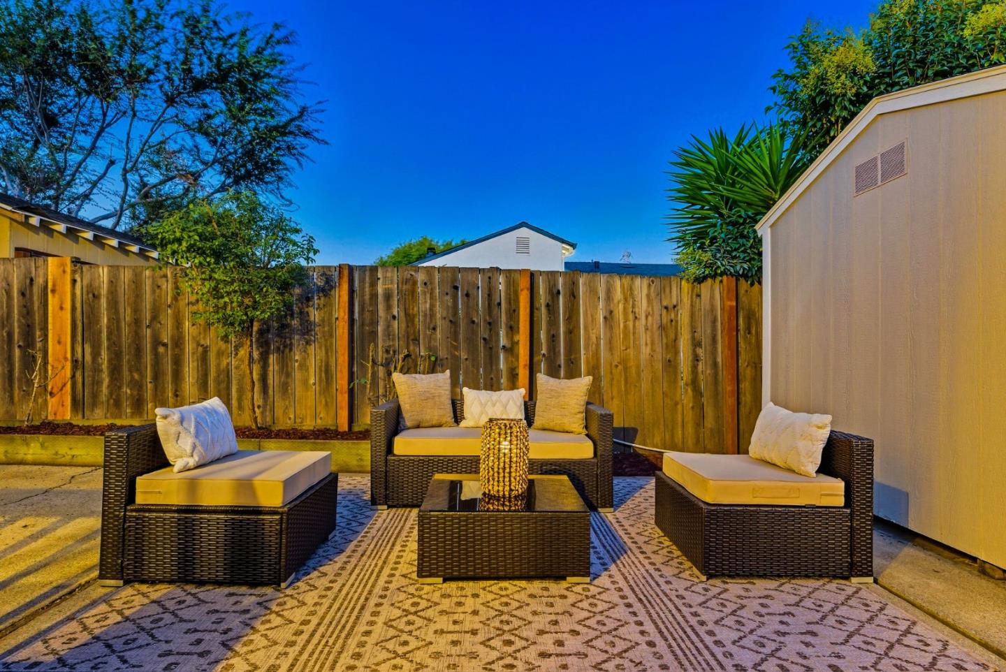 Detail Gallery Image 35 of 40 For 164 Wisteria Dr, East Palo Alto,  CA 94303 - 4 Beds | 2 Baths