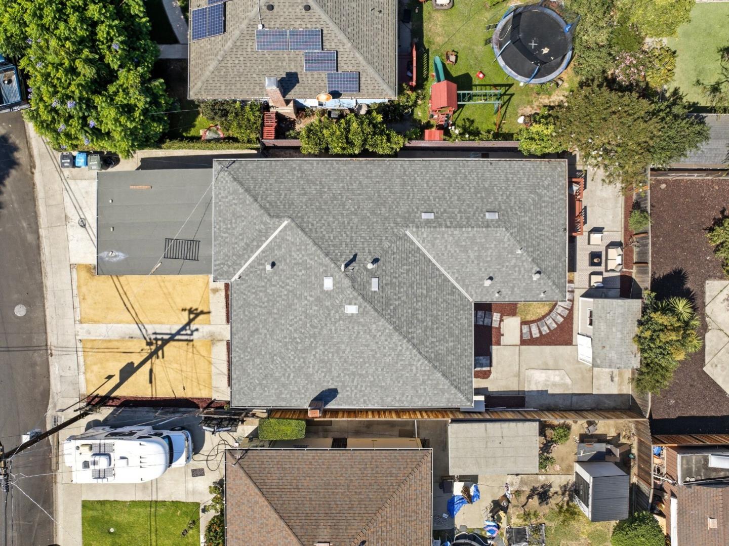 Detail Gallery Image 37 of 40 For 164 Wisteria Dr, East Palo Alto,  CA 94303 - 4 Beds | 2 Baths