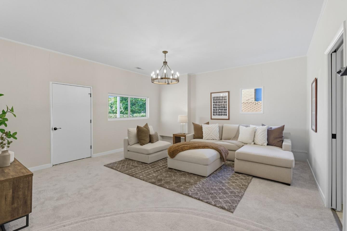 Detail Gallery Image 9 of 40 For 164 Wisteria Dr, East Palo Alto,  CA 94303 - 4 Beds | 2 Baths