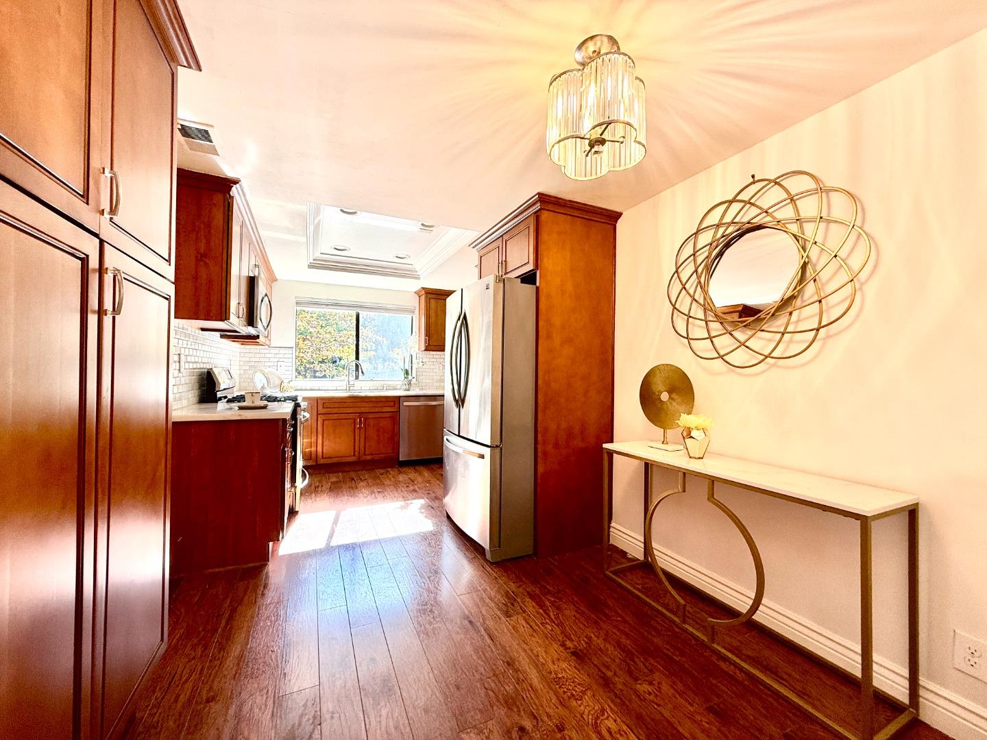 Detail Gallery Image 6 of 16 For 1060 Sheppard Rd, Walnut Creek,  CA 94598 - 3 Beds | 2/1 Baths