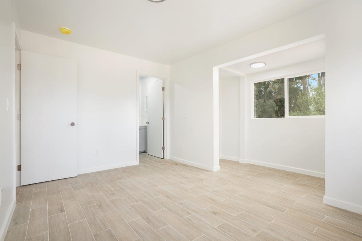 Detail Gallery Image 11 of 16 For 5250 Sunset Dr, El Sobrante,  CA 94803 - 3 Beds | 3 Baths
