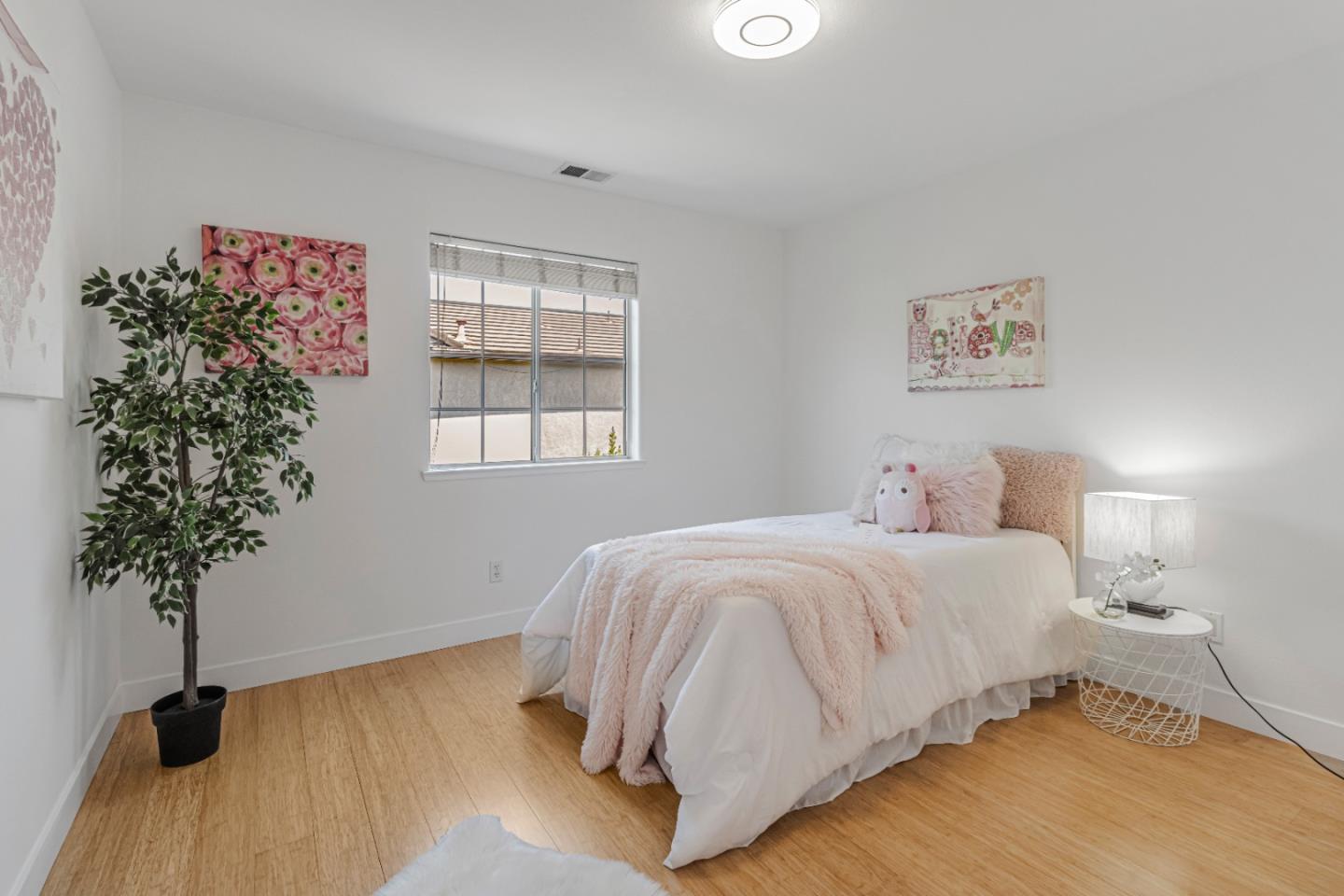 Detail Gallery Image 26 of 62 For 2871 Rubino Cir, San Jose,  CA 95125 - 4 Beds | 2/1 Baths