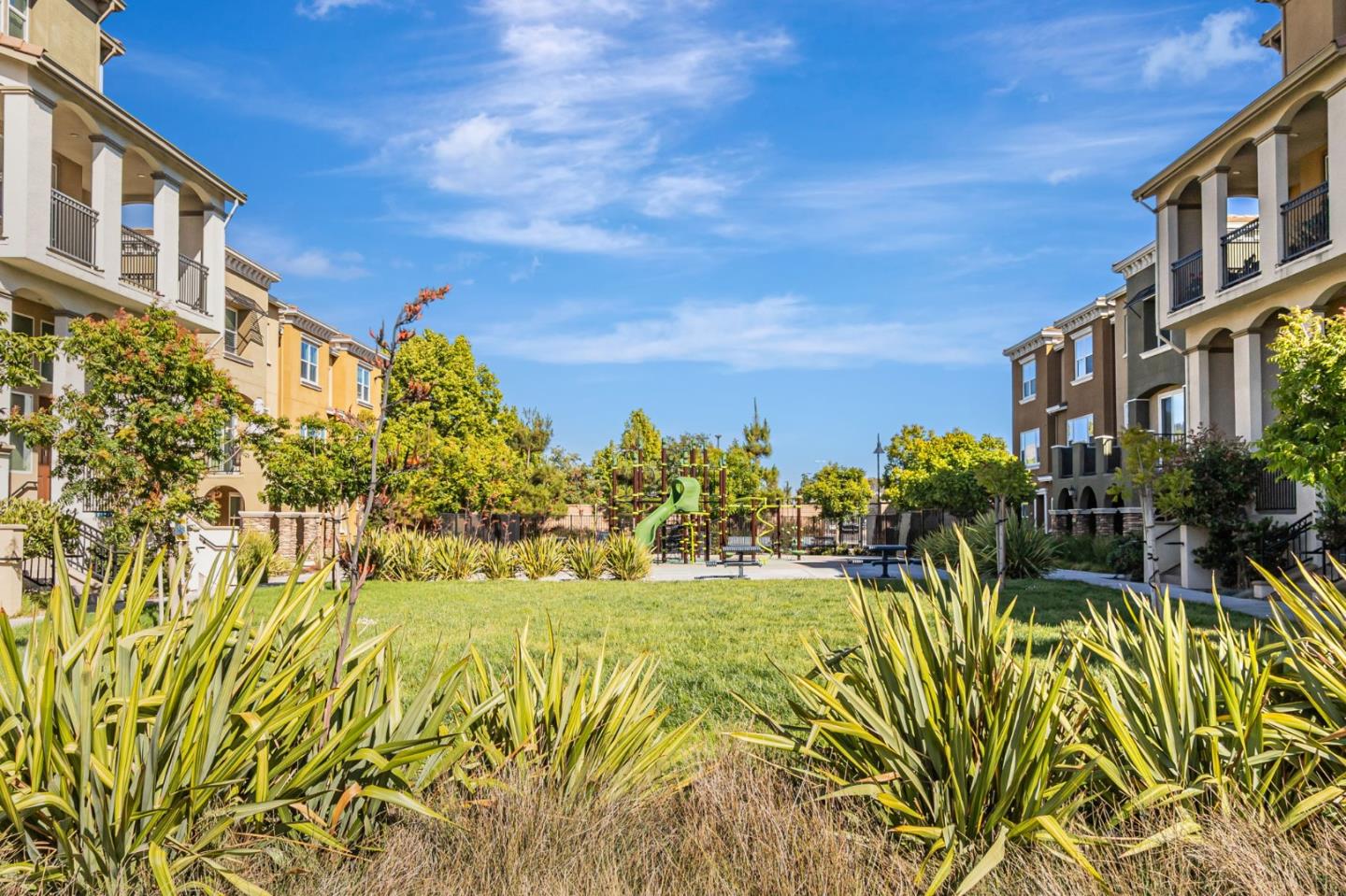 Detail Gallery Image 30 of 32 For 38984 Primula Ter, Newark,  CA 94560 - 3 Beds | 3 Baths