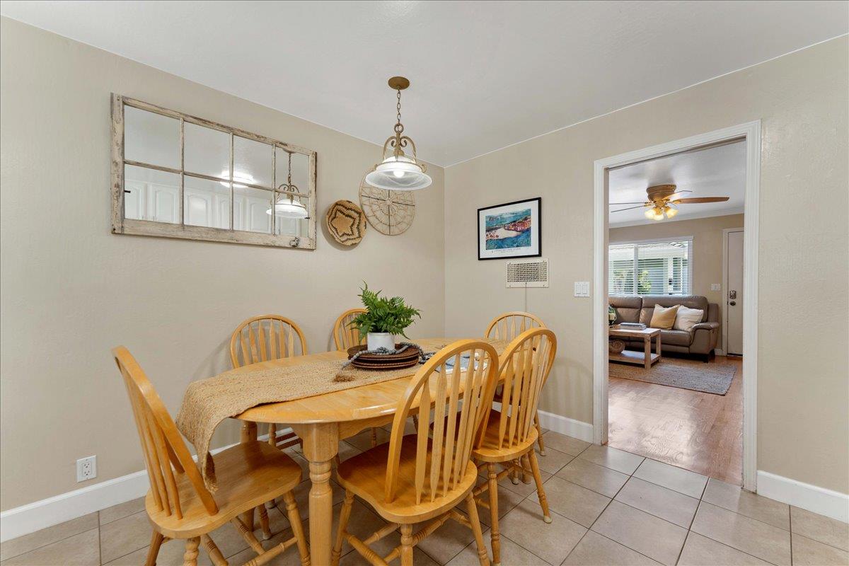 Detail Gallery Image 12 of 36 For 208 Stockton Ave, Capitola,  CA 95010 - – Beds | – Baths