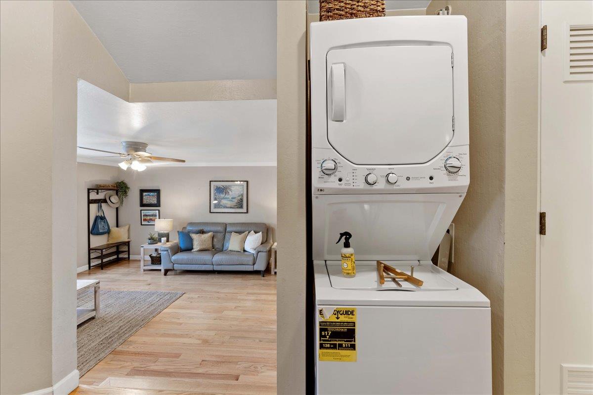 Detail Gallery Image 19 of 36 For 208 Stockton Ave, Capitola,  CA 95010 - – Beds | – Baths
