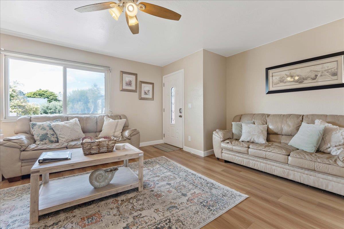 Detail Gallery Image 22 of 36 For 208 Stockton Ave, Capitola,  CA 95010 - – Beds | – Baths