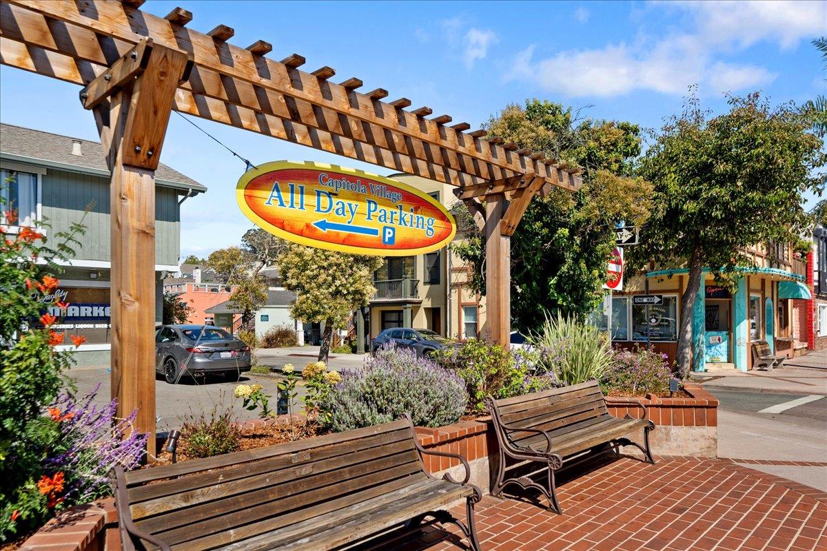 Detail Gallery Image 33 of 36 For 208 Stockton Ave, Capitola,  CA 95010 - – Beds | – Baths