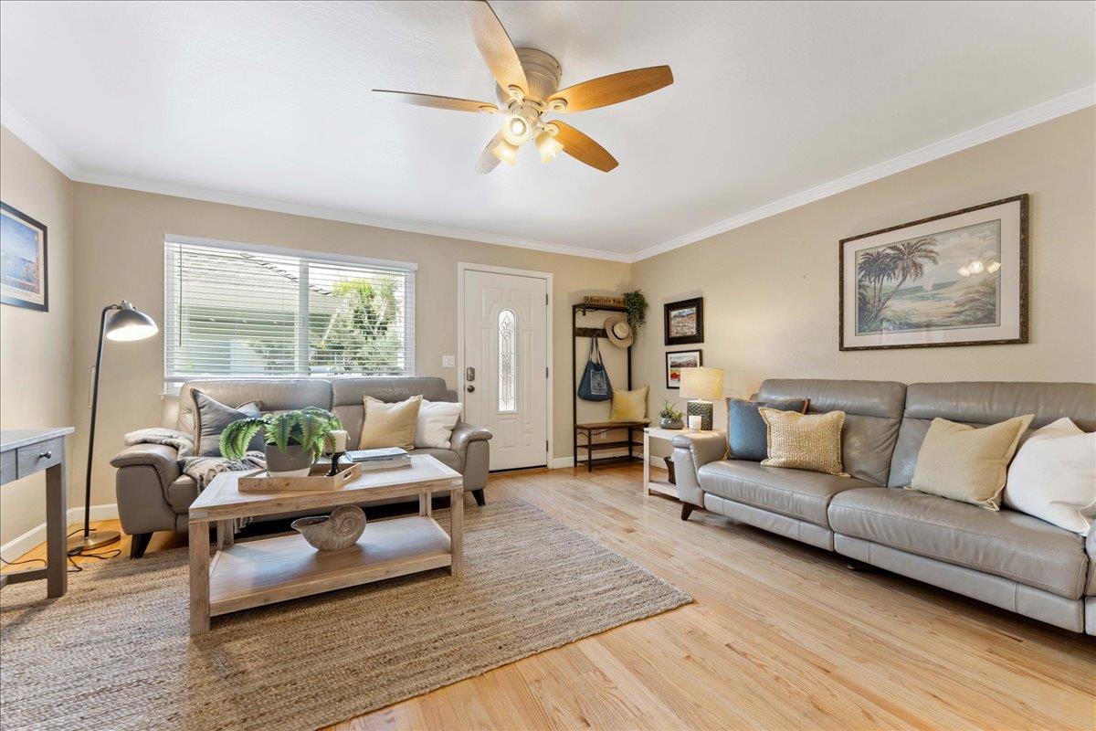 Detail Gallery Image 9 of 36 For 208 Stockton Ave, Capitola,  CA 95010 - – Beds | – Baths