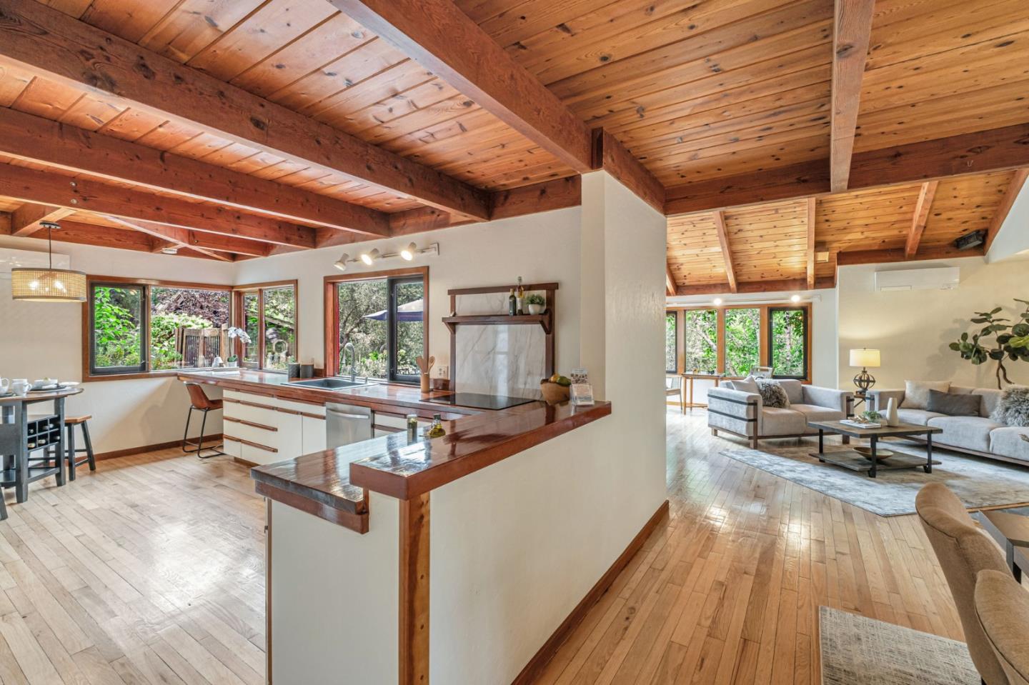 Detail Gallery Image 13 of 56 For 384 Sand Hill Rd, Scotts Valley,  CA 95066 - 3 Beds | 2 Baths