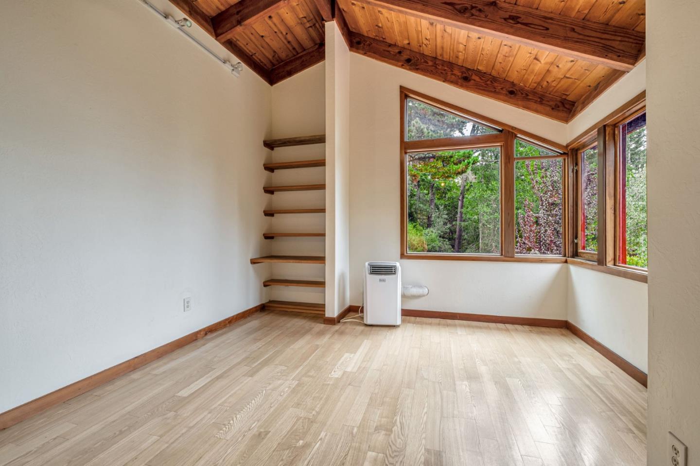 Detail Gallery Image 32 of 56 For 384 Sand Hill Rd, Scotts Valley,  CA 95066 - 3 Beds | 2 Baths