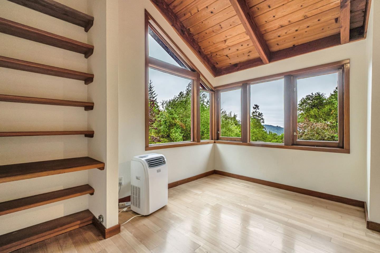 Detail Gallery Image 33 of 56 For 384 Sand Hill Rd, Scotts Valley,  CA 95066 - 3 Beds | 2 Baths