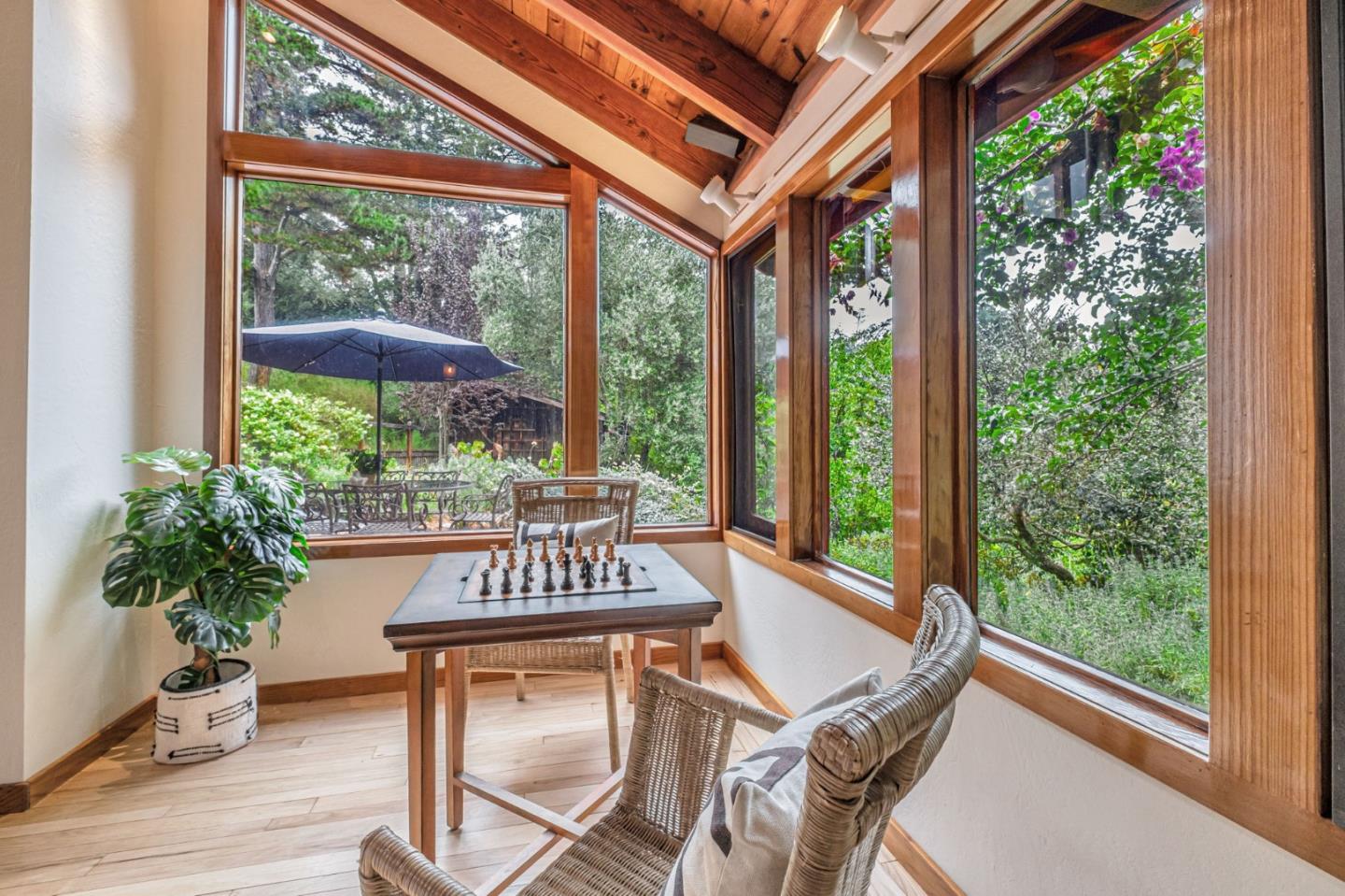 Detail Gallery Image 7 of 56 For 384 Sand Hill Rd, Scotts Valley,  CA 95066 - 3 Beds | 2 Baths