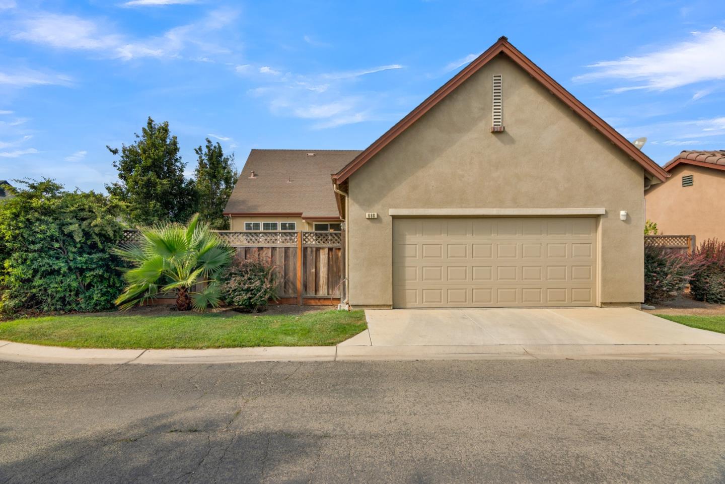 Detail Gallery Image 4 of 35 For 668 Meyer St, King City,  CA 93930 - 4 Beds | 2 Baths