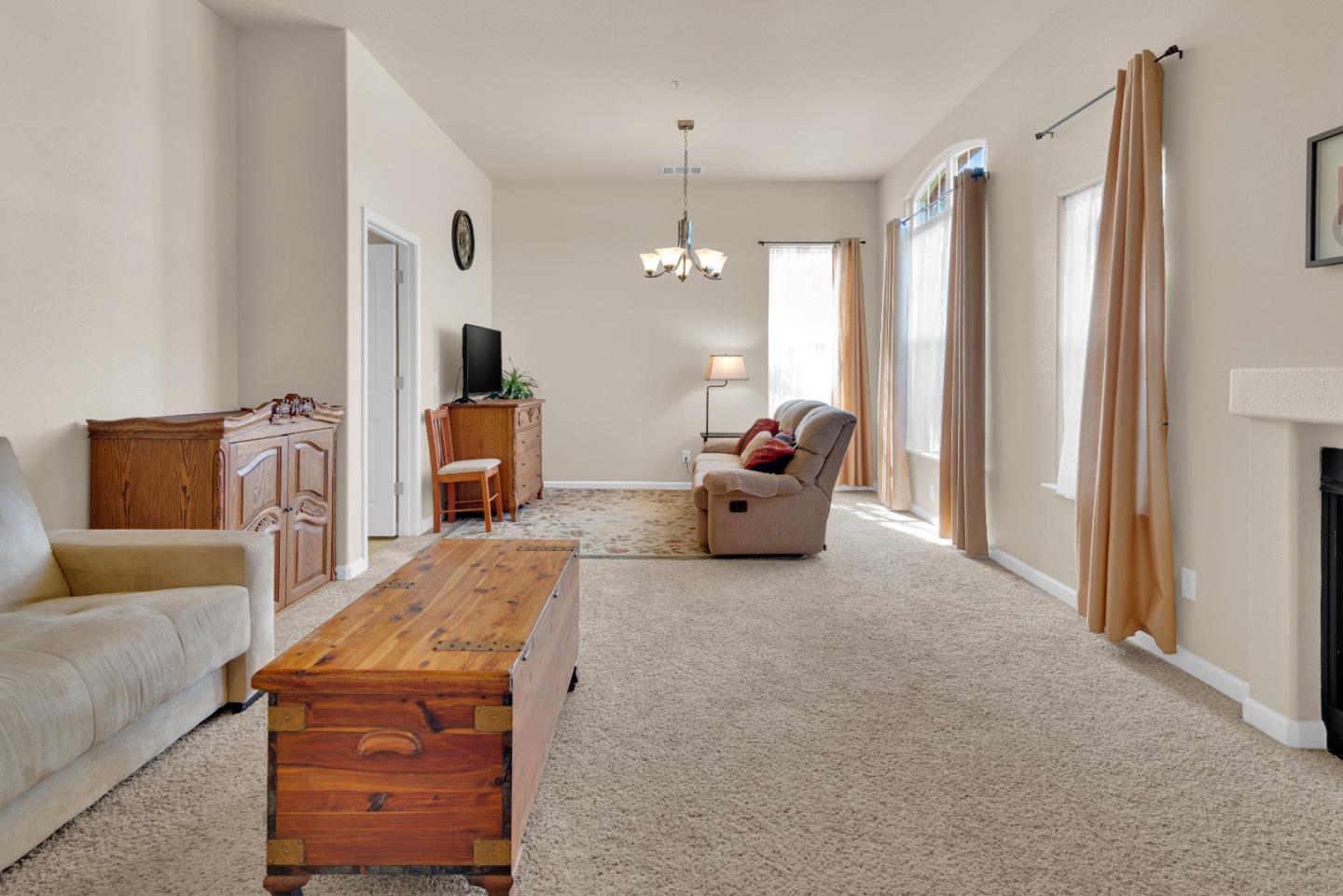 Detail Gallery Image 6 of 35 For 668 Meyer St, King City,  CA 93930 - 4 Beds | 2 Baths