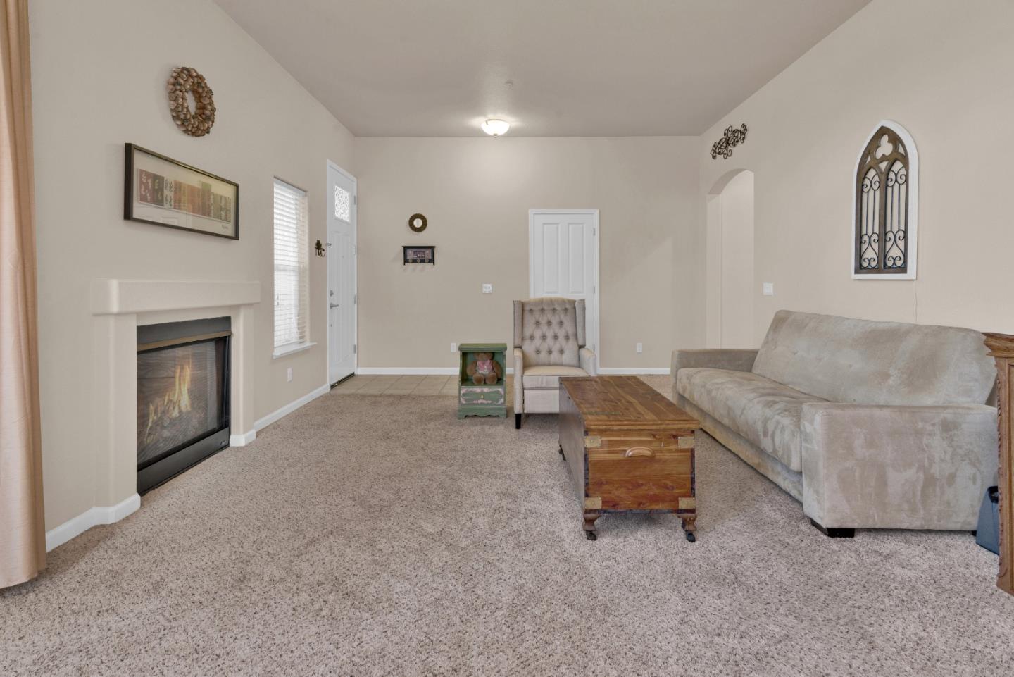 Detail Gallery Image 8 of 35 For 668 Meyer St, King City,  CA 93930 - 4 Beds | 2 Baths