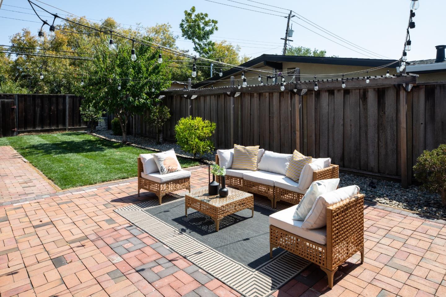 Detail Gallery Image 18 of 29 For 1269 Manzano Way, Sunnyvale,  CA 94089 - 3 Beds | 2 Baths