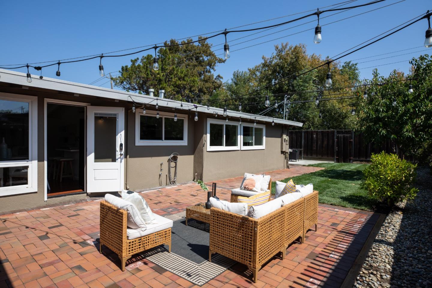 Detail Gallery Image 19 of 29 For 1269 Manzano Way, Sunnyvale,  CA 94089 - 3 Beds | 2 Baths