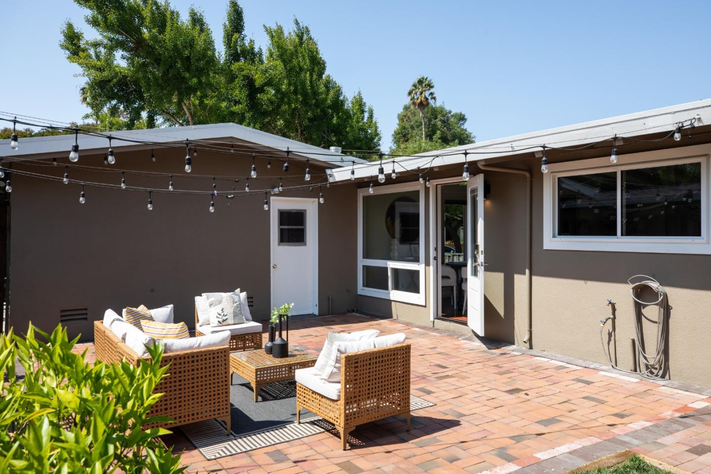 Detail Gallery Image 21 of 29 For 1269 Manzano Way, Sunnyvale,  CA 94089 - 3 Beds | 2 Baths