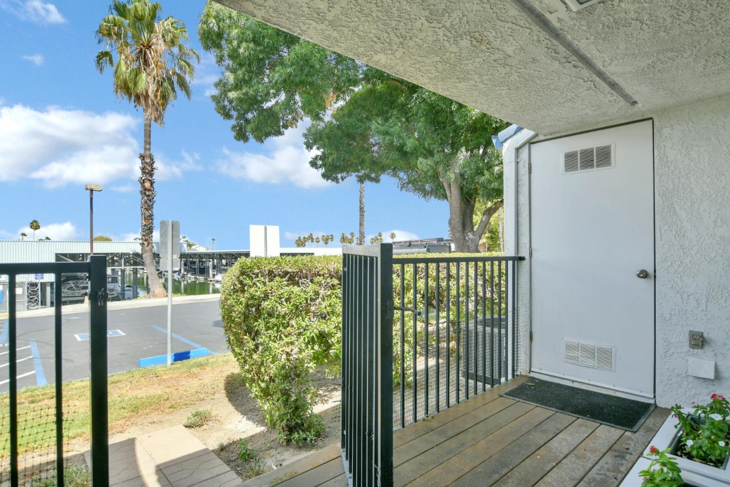 Detail Gallery Image 25 of 27 For 1530 Trawler St, Discovery Bay,  CA 94505 - 2 Beds | 2 Baths