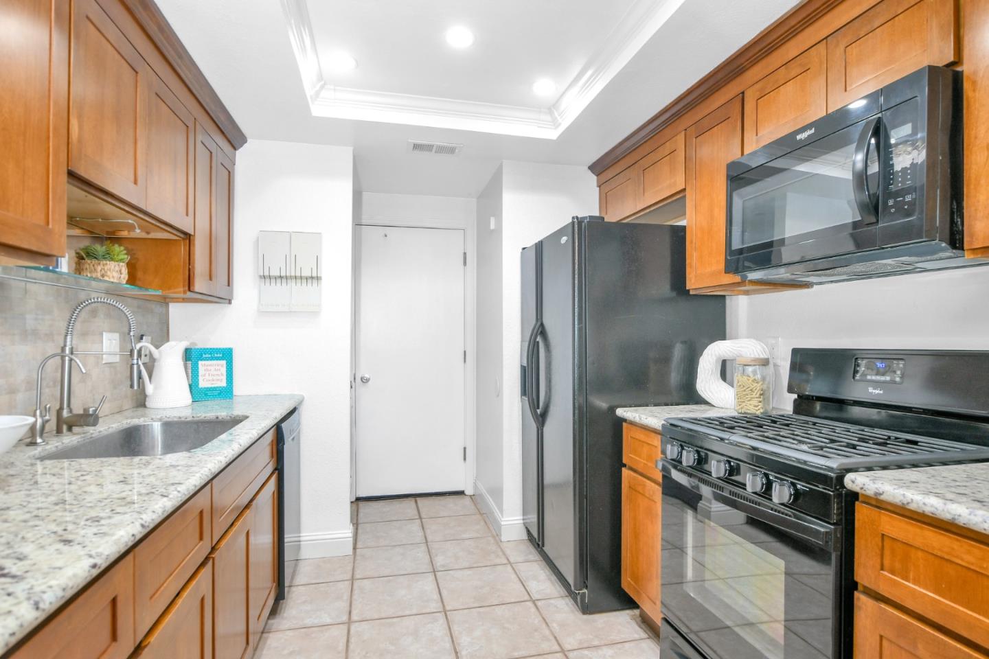 Detail Gallery Image 9 of 27 For 1530 Trawler St, Discovery Bay,  CA 94505 - 2 Beds | 2 Baths