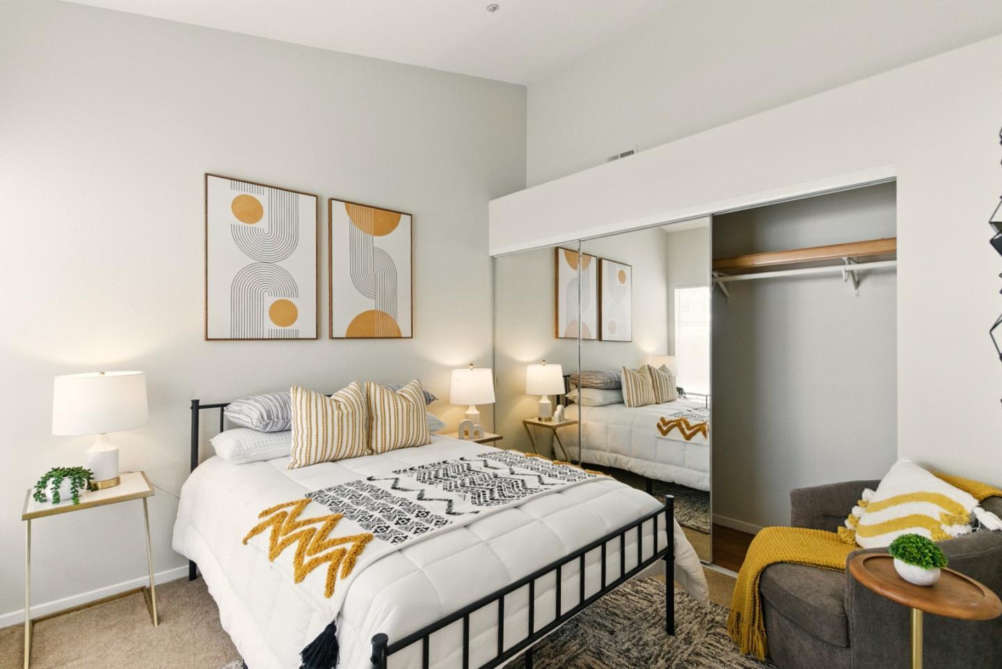 Detail Gallery Image 19 of 47 For 583 Shoal Cir, Redwood Shores,  CA 94065 - 2 Beds | 2/1 Baths