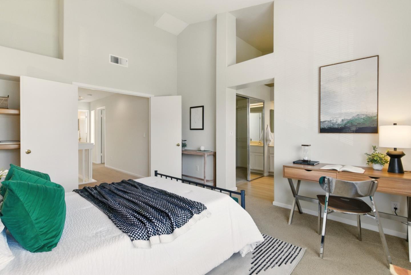 Detail Gallery Image 24 of 47 For 583 Shoal Cir, Redwood Shores,  CA 94065 - 2 Beds | 2/1 Baths
