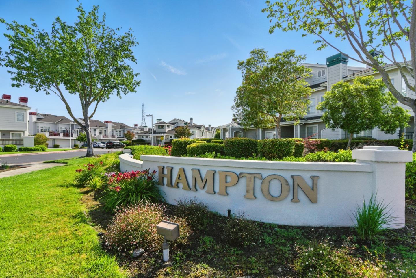 Detail Gallery Image 37 of 47 For 583 Shoal Cir, Redwood Shores,  CA 94065 - 2 Beds | 2/1 Baths