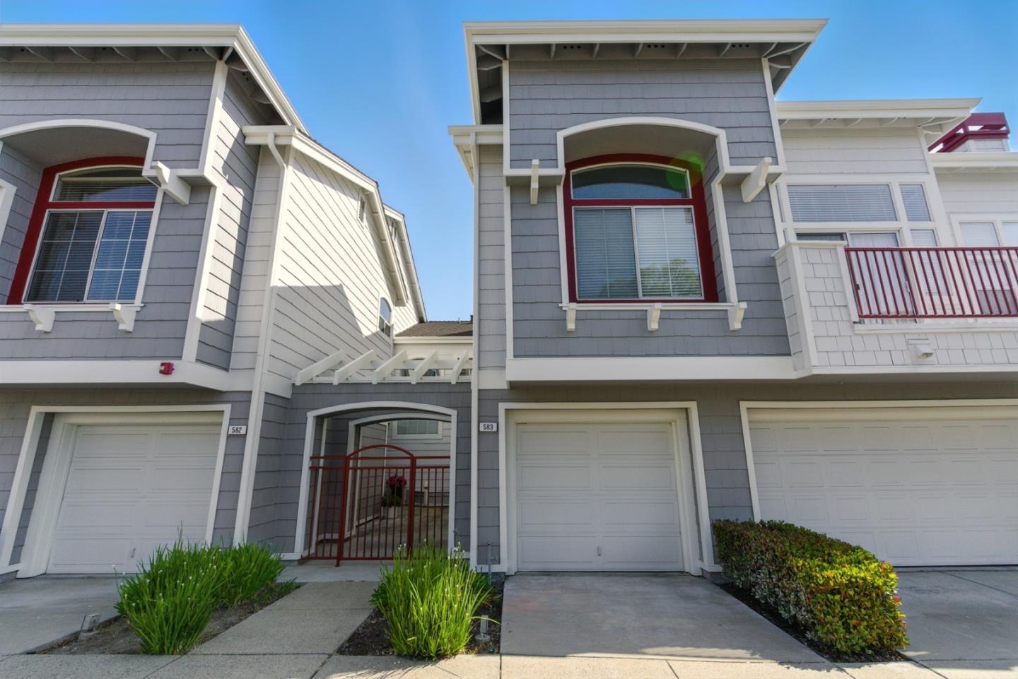 Detail Gallery Image 42 of 47 For 583 Shoal Cir, Redwood Shores,  CA 94065 - 2 Beds | 2/1 Baths