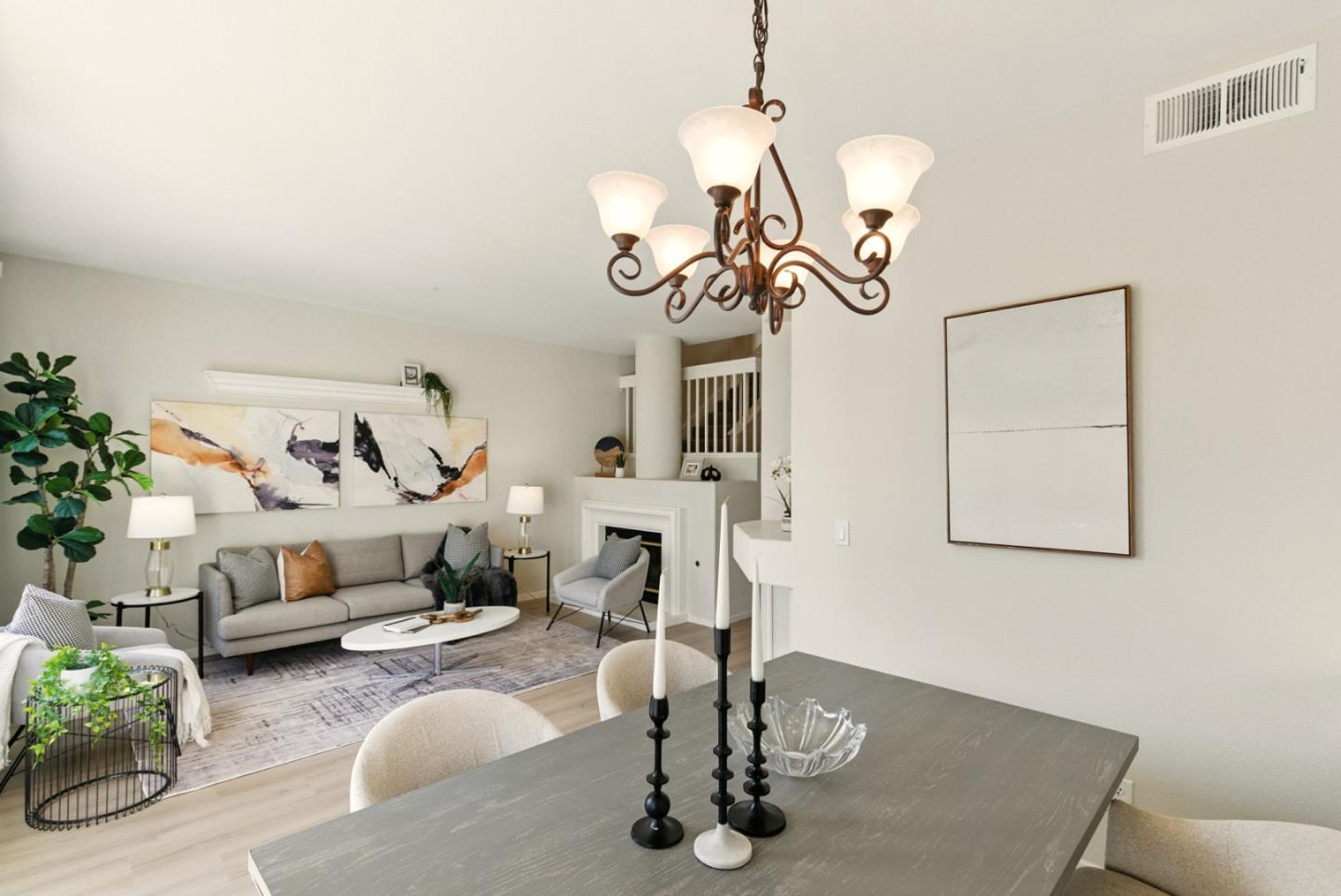 Detail Gallery Image 6 of 47 For 583 Shoal Cir, Redwood Shores,  CA 94065 - 2 Beds | 2/1 Baths