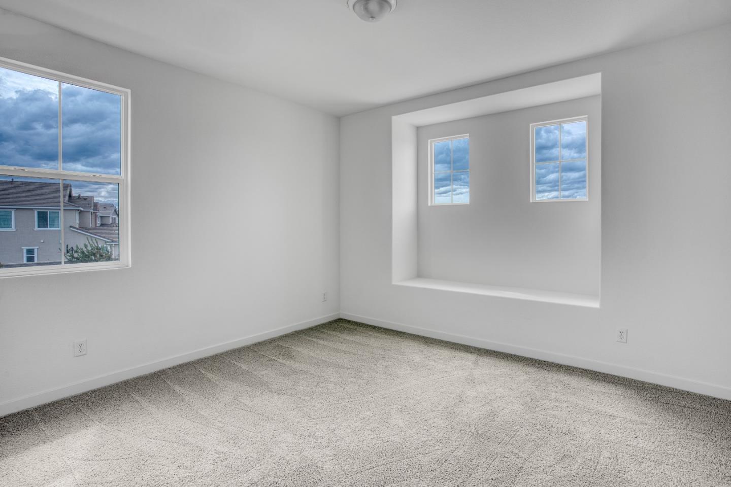 Detail Gallery Image 16 of 49 For 15954 Testarossa St, Lathrop,  CA 95330 - 4 Beds | 3 Baths