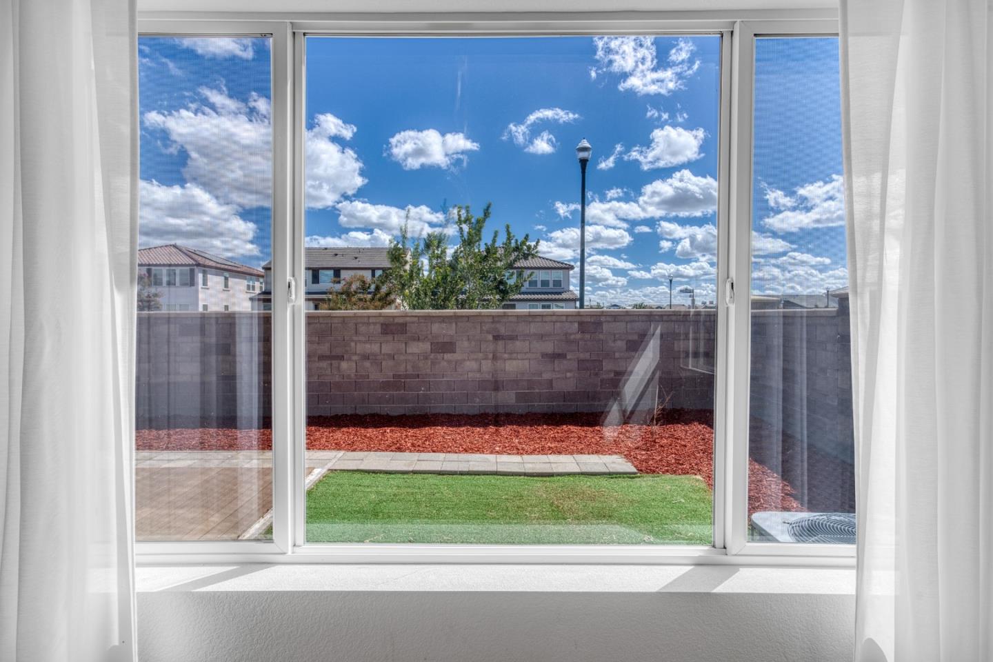 Detail Gallery Image 31 of 49 For 15954 Testarossa St, Lathrop,  CA 95330 - 4 Beds | 3 Baths