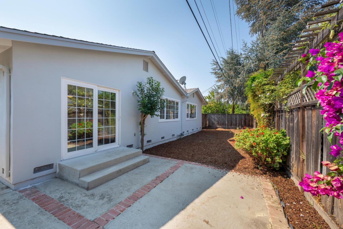 Detail Gallery Image 18 of 19 For 1725 Grizilo Dr, San Jose,  CA 95124 - 4 Beds | 2 Baths
