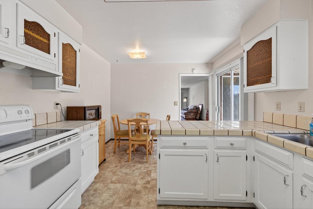 Detail Gallery Image 10 of 24 For 486 Cloudview Dr, Watsonville,  CA 95076 - 2 Beds | 2 Baths