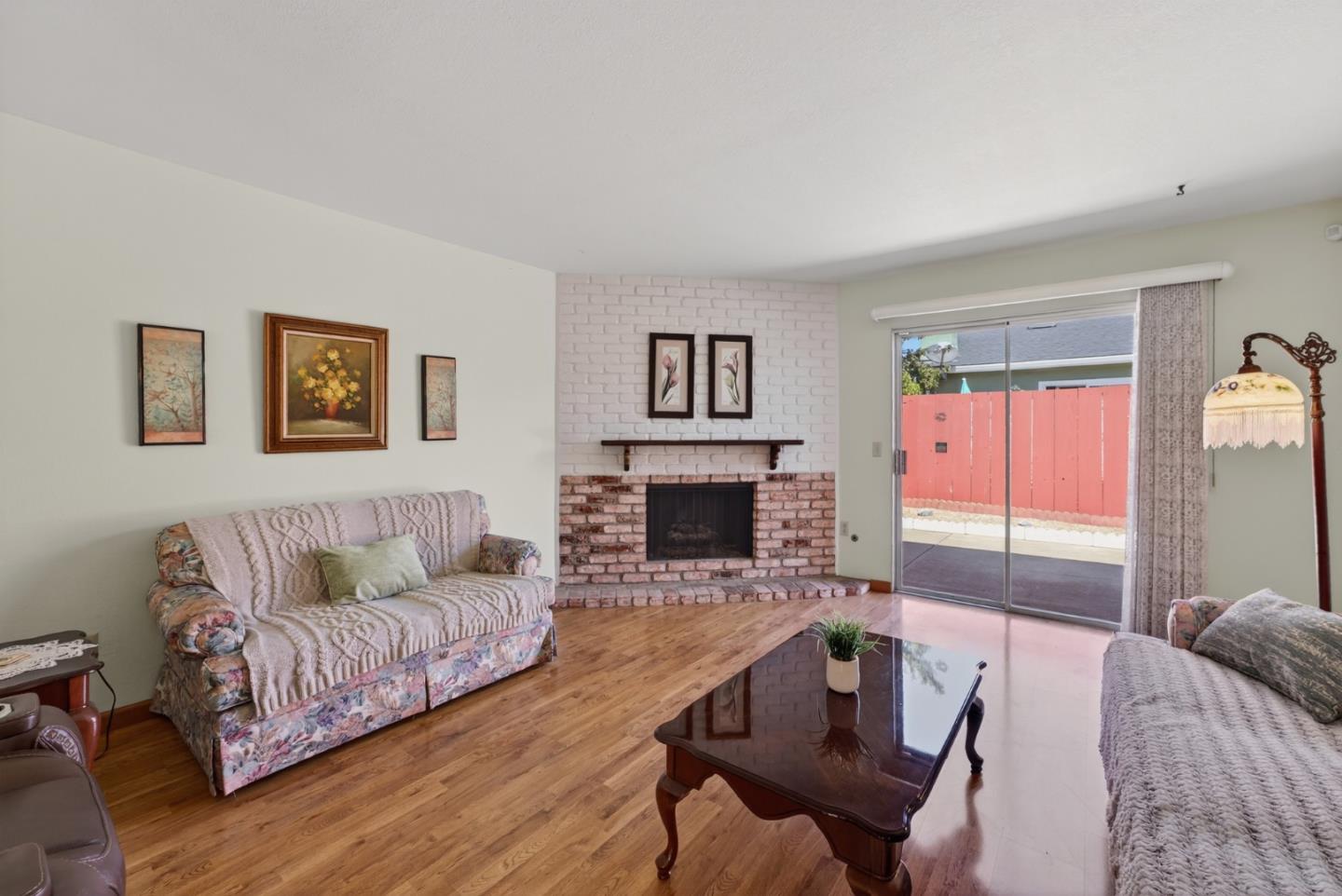 Detail Gallery Image 4 of 24 For 486 Cloudview Dr, Watsonville,  CA 95076 - 2 Beds | 2 Baths