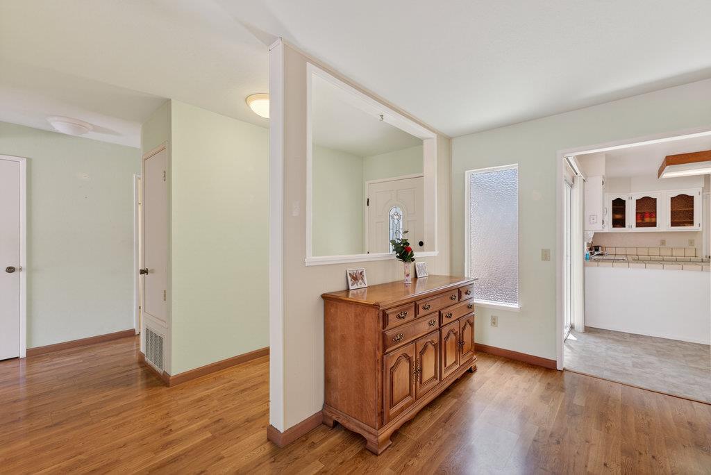 Detail Gallery Image 7 of 24 For 486 Cloudview Dr, Watsonville,  CA 95076 - 2 Beds | 2 Baths