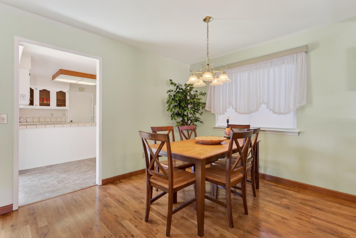 Detail Gallery Image 8 of 24 For 486 Cloudview Dr, Watsonville,  CA 95076 - 2 Beds | 2 Baths