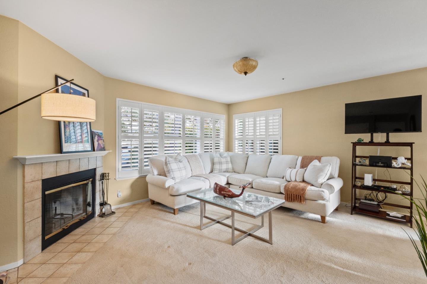 Detail Gallery Image 3 of 22 For 4 Primrose Cir, Seaside,  CA 93955 - 3 Beds | 2 Baths