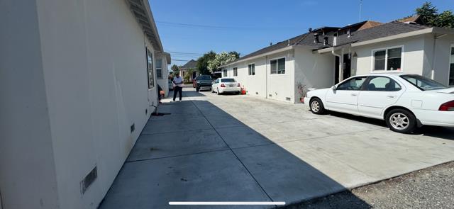 Detail Gallery Image 3 of 8 For 1144 Locust St, San Jose,  CA 95110 - – Beds | – Baths