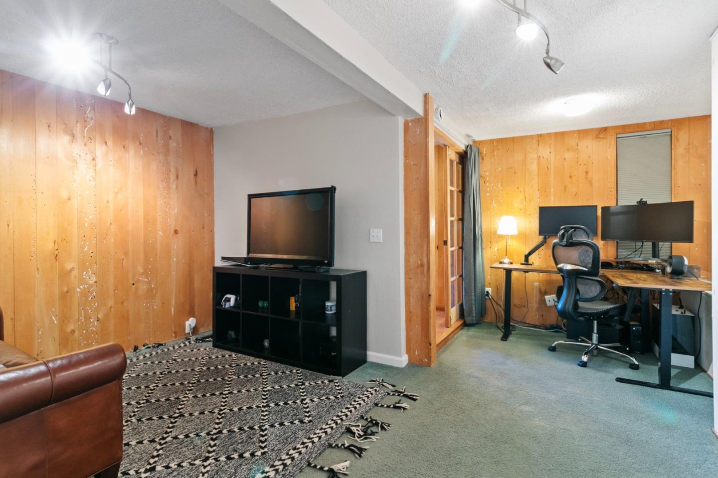 Detail Gallery Image 29 of 54 For 878 Hillcrest Dr, Redwood City,  CA 94062 - 5 Beds | 4 Baths