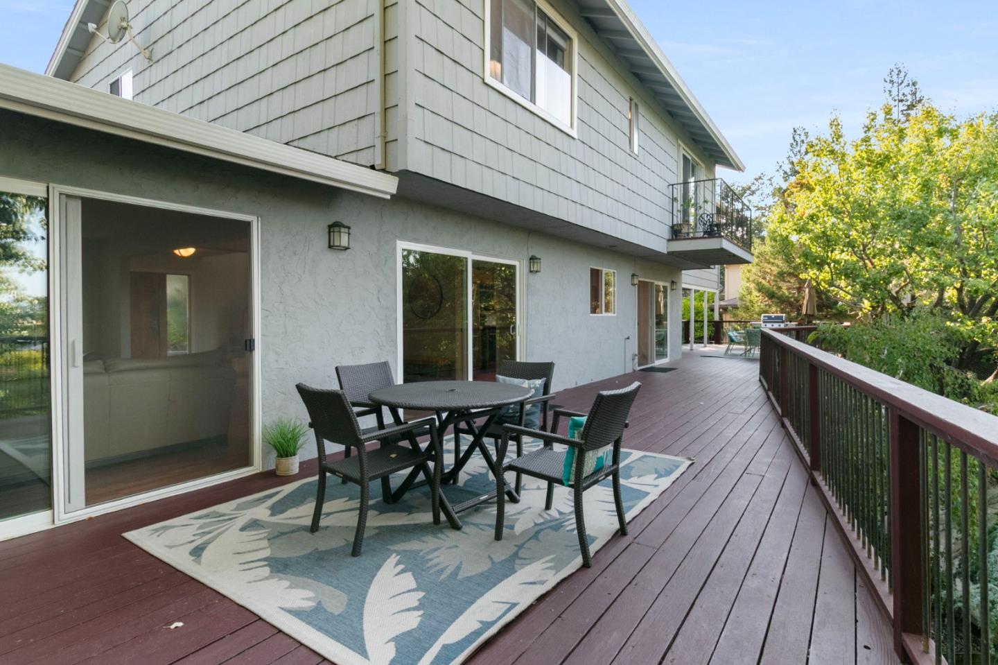 Detail Gallery Image 40 of 54 For 878 Hillcrest Dr, Redwood City,  CA 94062 - 5 Beds | 4 Baths